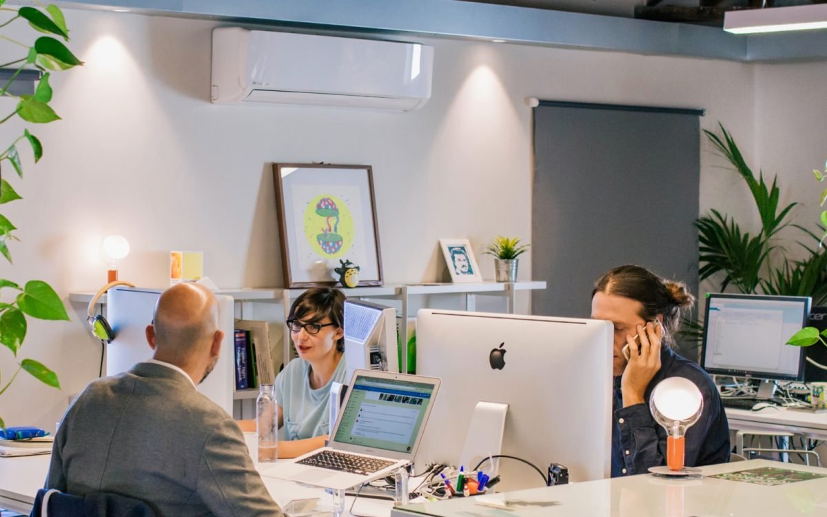 Starting your traveling blog with Vasco